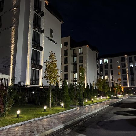 Casablanca Apart Hotel Bisjkek Buitenkant foto