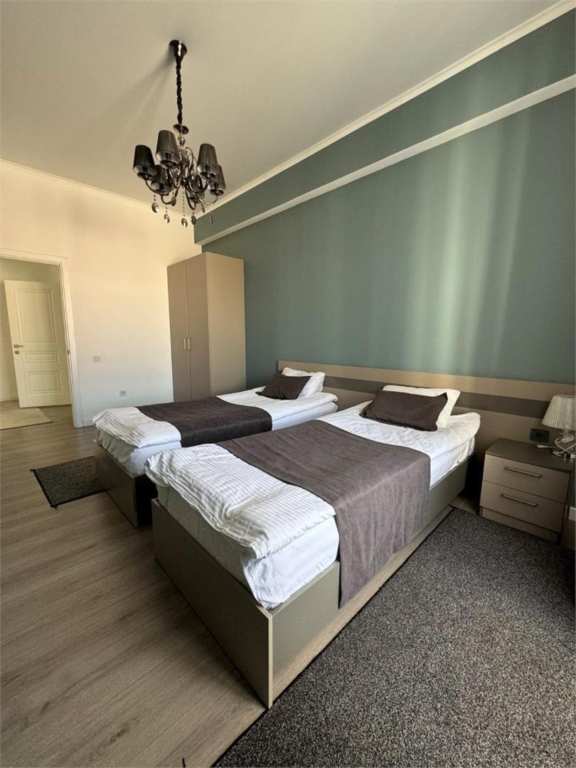 Casablanca Apart Hotel Bisjkek Buitenkant foto
