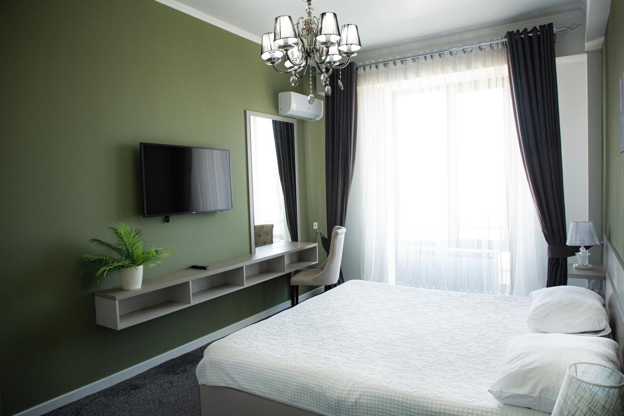 Casablanca Apart Hotel Bisjkek Buitenkant foto